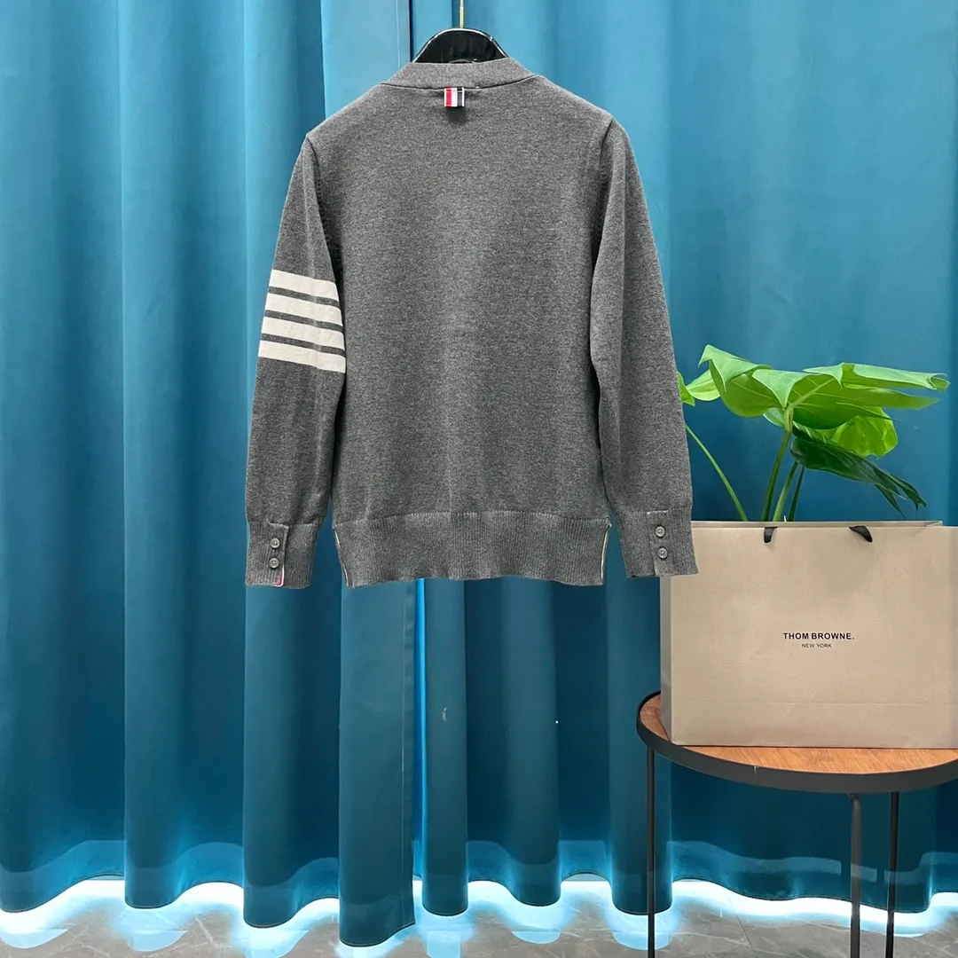 THOM BROWNE➡️ Classic Same Style Classic ， ， ， ， ， ， ， ， Color Change ， ， tb Classic ， ， ， ， Size：1-5